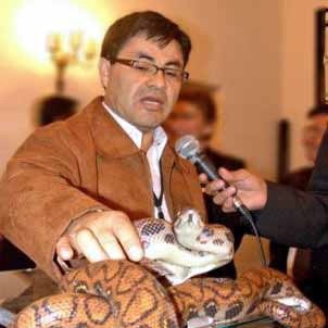 Dr. Cesar Cabezas Sánchez